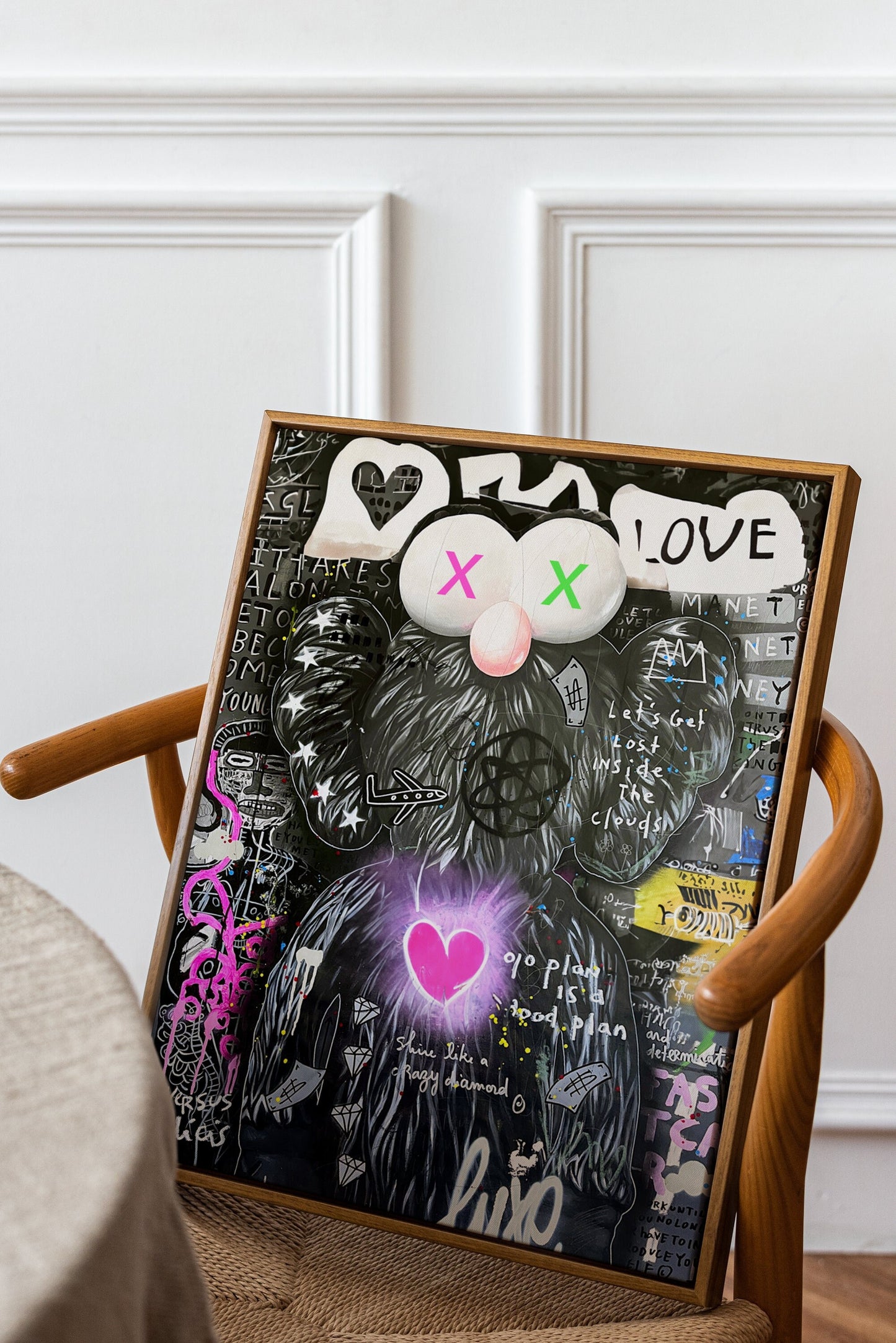 a chair with a picture of a bear on it